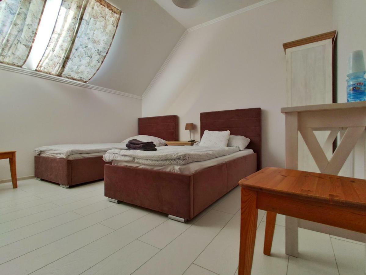 B&B Zrodlana 46 Olszyna  エクステリア 写真
